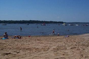 Lakeland Camping Resort Джейнсвил Екстериор снимка